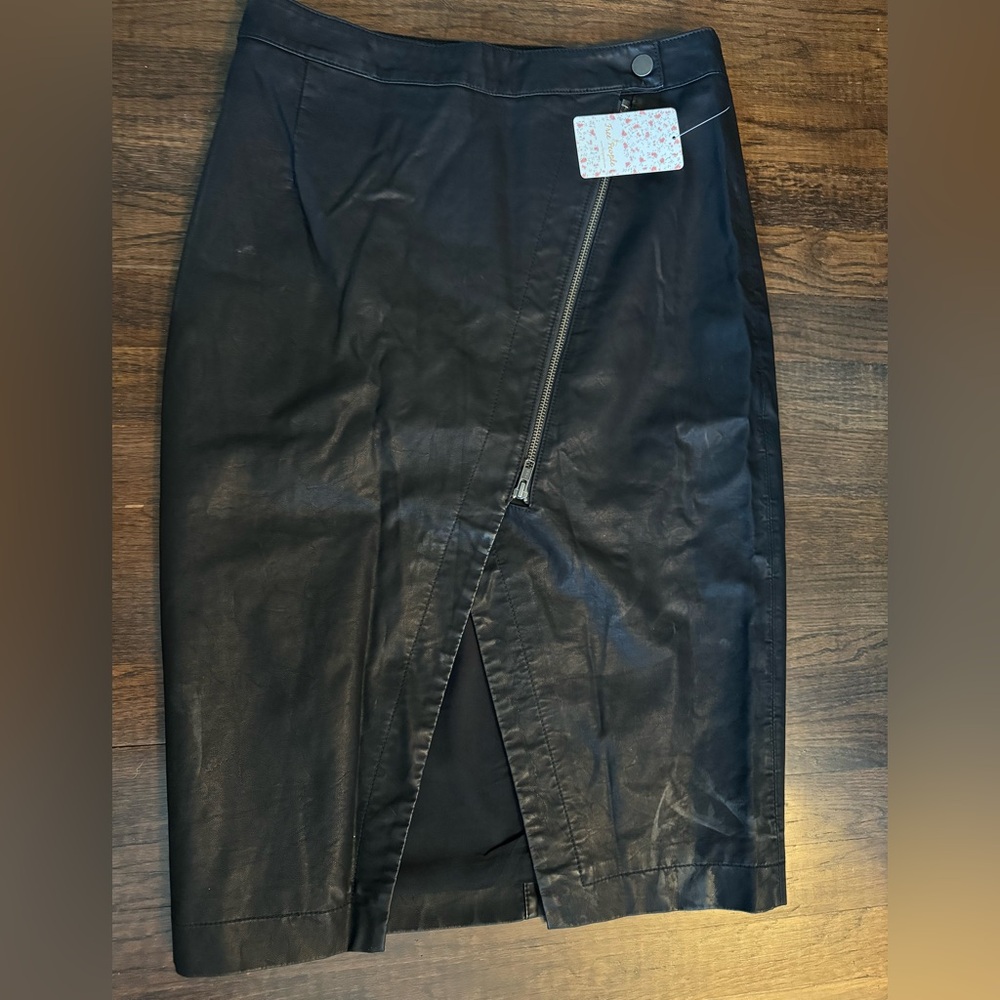 Free People faux leather skirt, size M, new